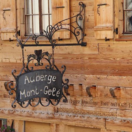 Auberge Le Mont-Gele Iserables Exterior photo